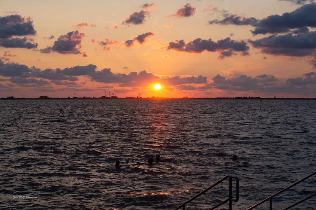 20140805-HV3A7541-2-Verbessert-RR-1080x720 Sonnenuntergang am Dockkoog, ...
