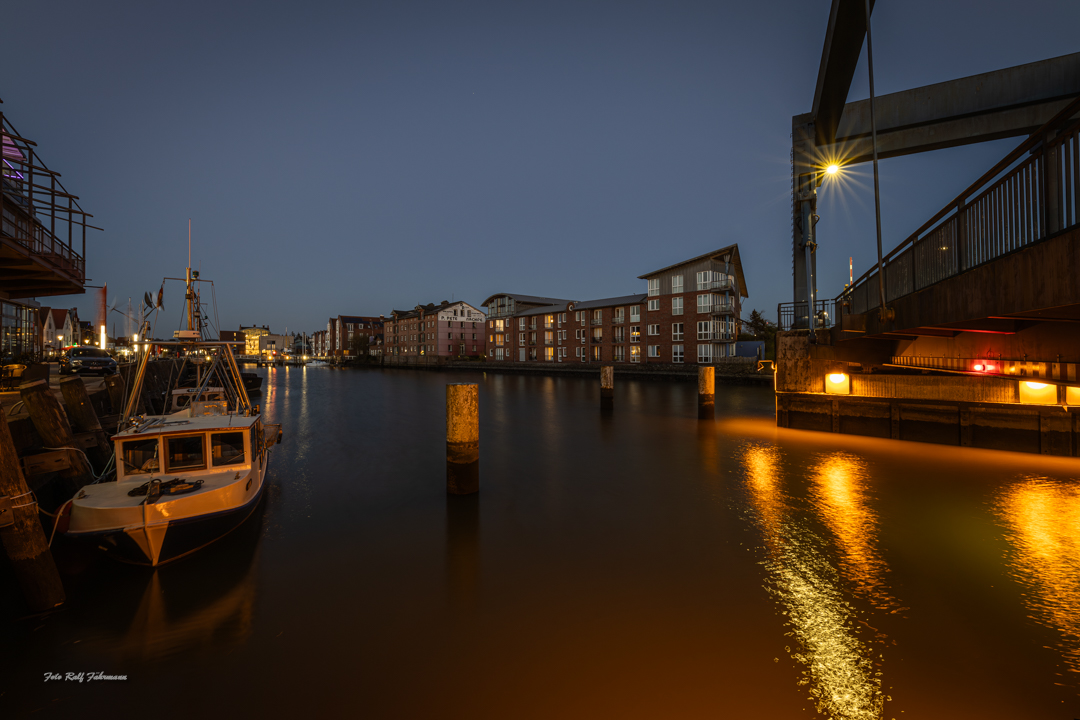 20220423-8S5A6940-Verbessert-RR_1080 Husumer Hafen ... Abendstimmung